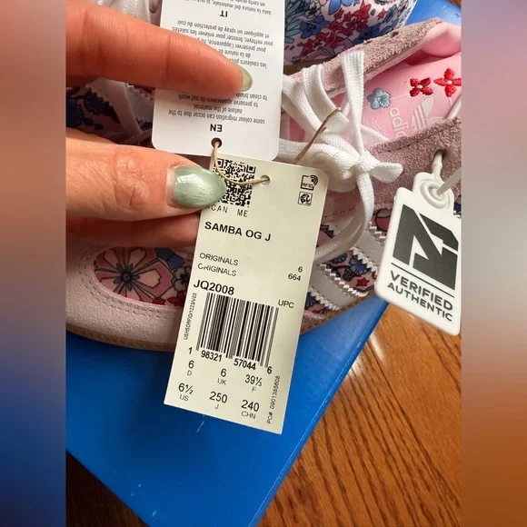 adidas Pink Floral Lace-Up Sneakers - Picture 4 of 9